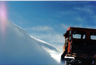 SNOWCAT.JPG, 14 kB