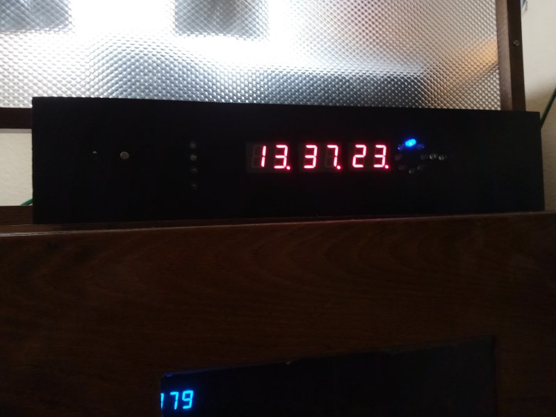 MClock-18.jpg, 54kB